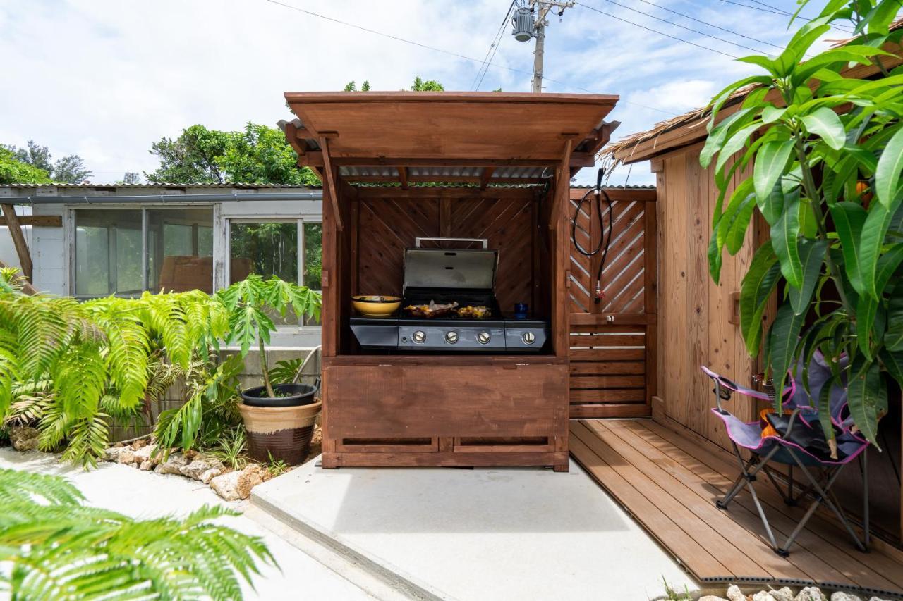 Island Breeze - Round House With Bbq - Wooden Hot Tub - Beach 恩纳 外观 照片